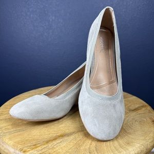 Vionic Women's Gray Suede Heels